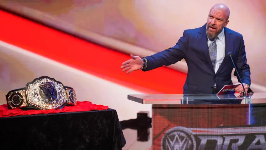 Come considera il nuovo World Heavyweight Championship la WWE? La novità
