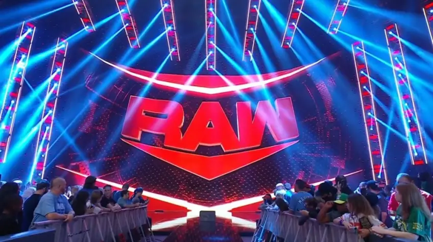 WWE, crollano ancora gli ascolti di Raw: la situazione